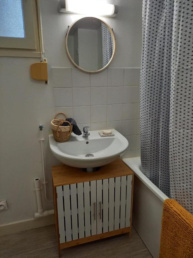 Appart Plein Centre, Balcon - 4 Personnes Sedan Exterior foto