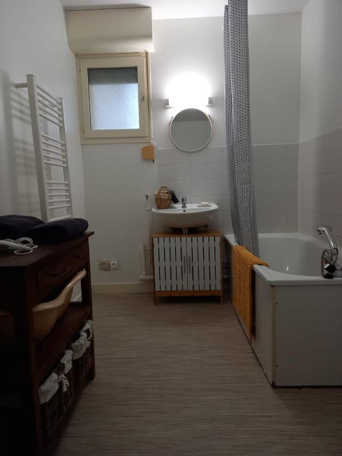 Appart Plein Centre, Balcon - 4 Personnes Sedan Exterior foto